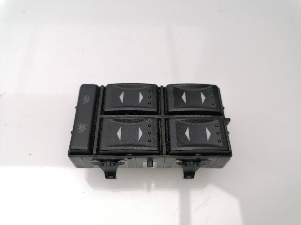 Mando elevalunas delantero izquierdo FORD MONDEO BERLINA/FAMILIAR (FD)