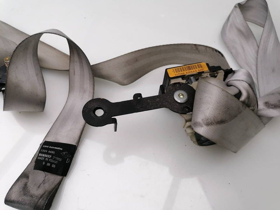 Cinturon seguridad delantero derecho RENAULT CLIO II FASE I (B/CBO) 3