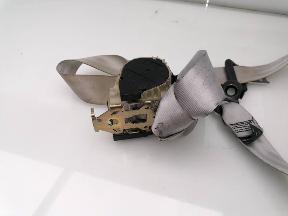 Cinturon seguridad trasero derecho RENAULT CLIO II FASE I (B/CBO) 2