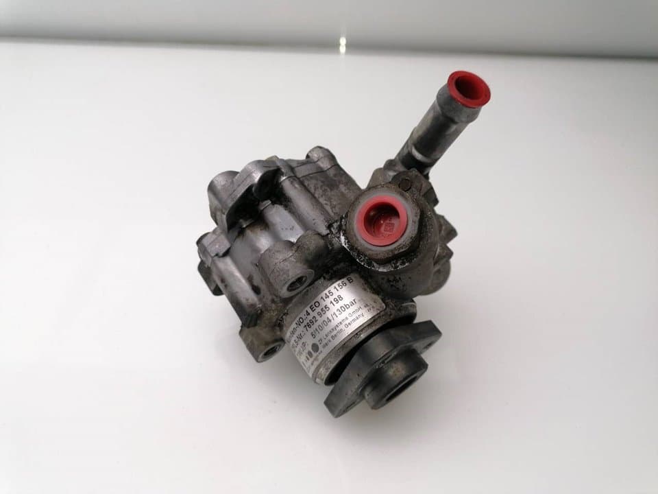 Bomba direccion AUDI A8 (4E2)