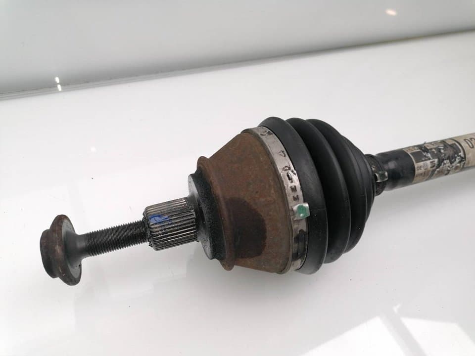Transmision delantera izquierda AUDI A8 (4E2) 3