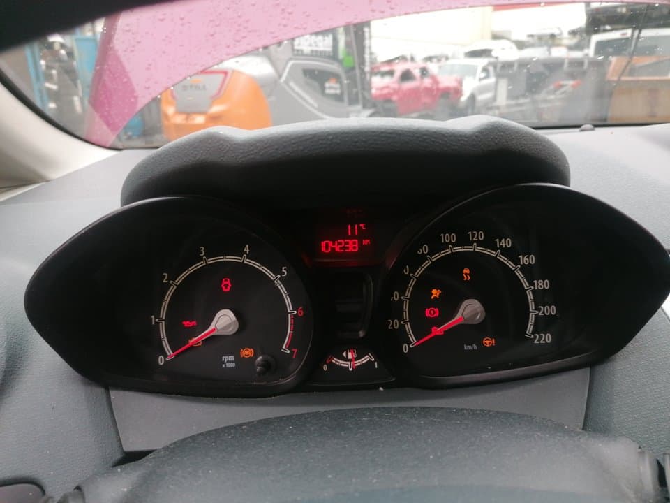 Cuadro instrumentos FORD FIESTA (CE1) 3