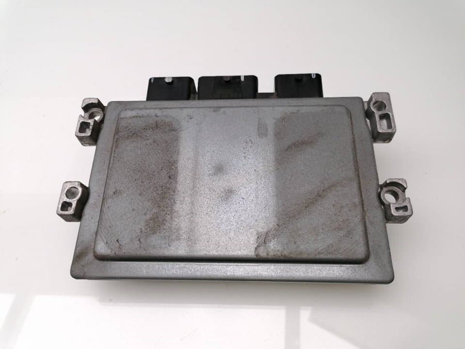Centralita motor uce FORD FIESTA (CE1) 3