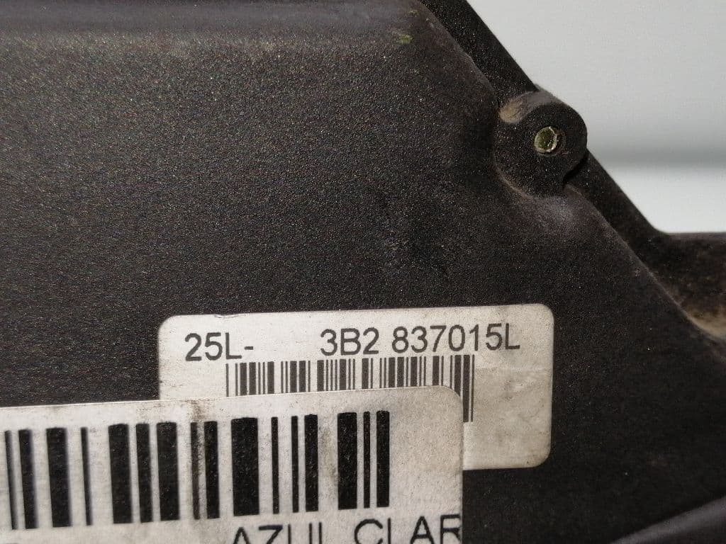 Cerradura puerta delantera izquierda VOLKSWAGEN PASSAT LIM 5
