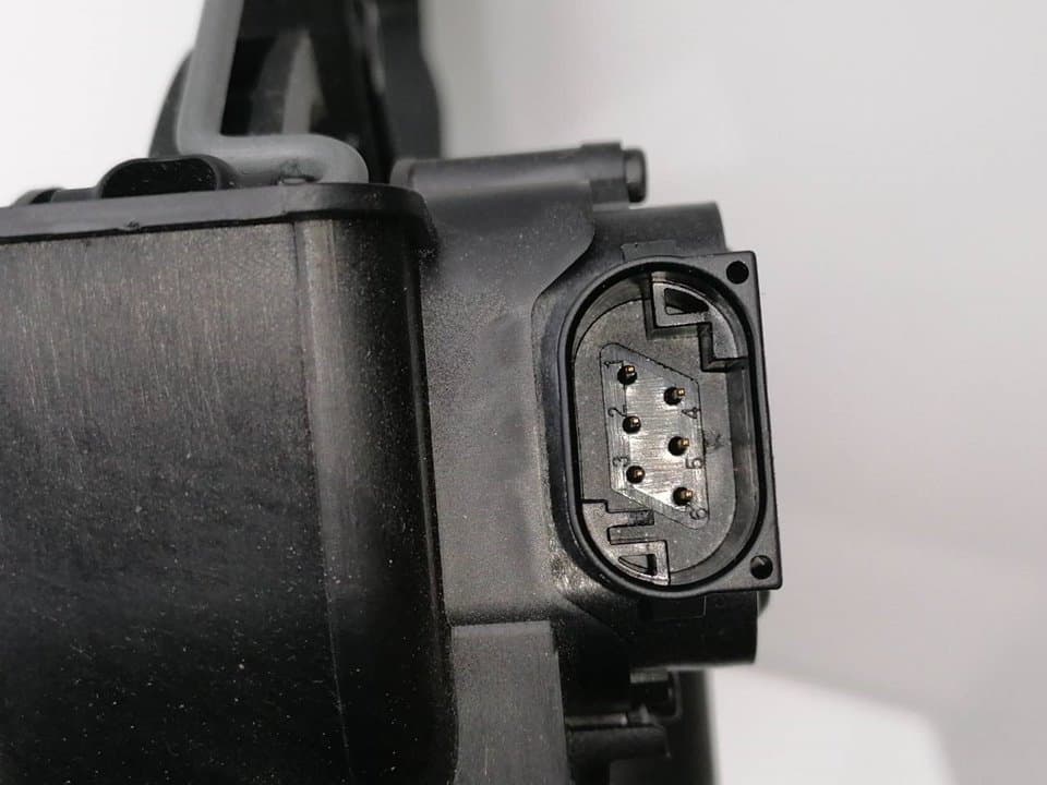 Pedal acelerador MERCEDES-BENZ CLASE B (W246) 4