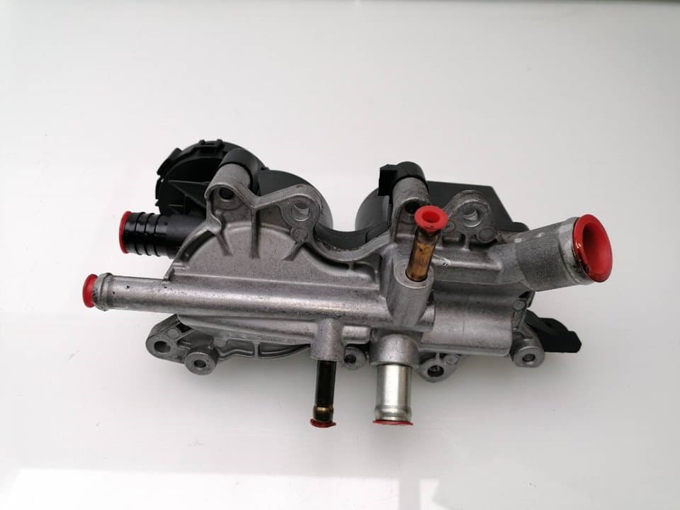 Soporte filtro aceite MERCEDES-BENZ CLASE B (W246) 4
