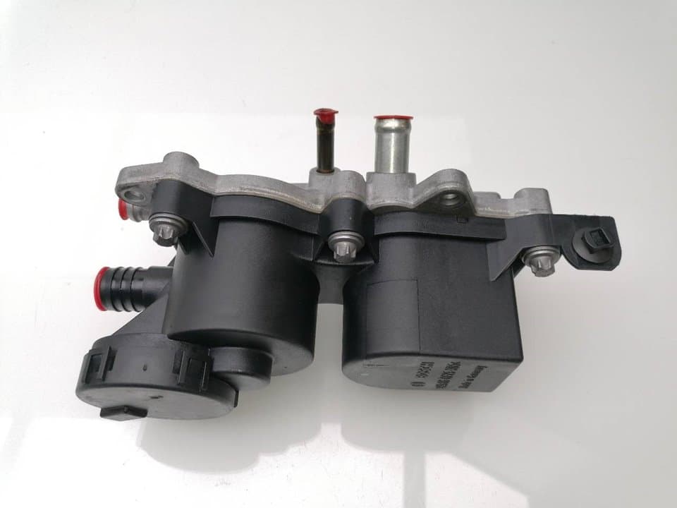 Soporte filtro aceite MERCEDES-BENZ CLASE B (W246) 3
