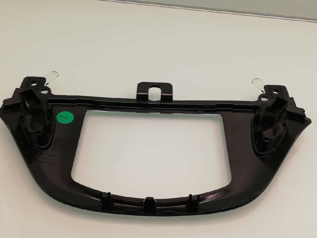 Recambio OPEL CORSA E ref. 13471358 2