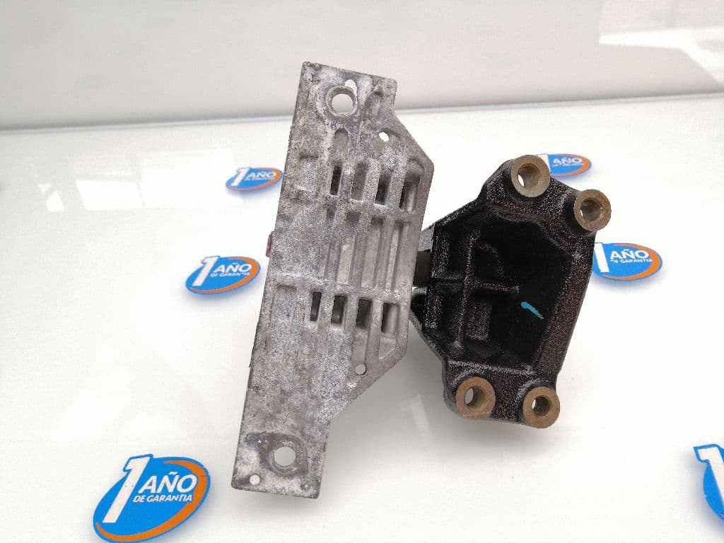 Soporte motor izquierdo HYUNDAI I10 4