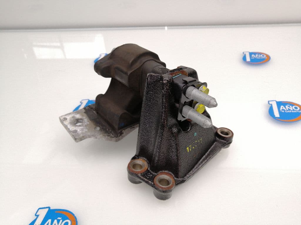 Soporte motor izquierdo HYUNDAI I10 3
