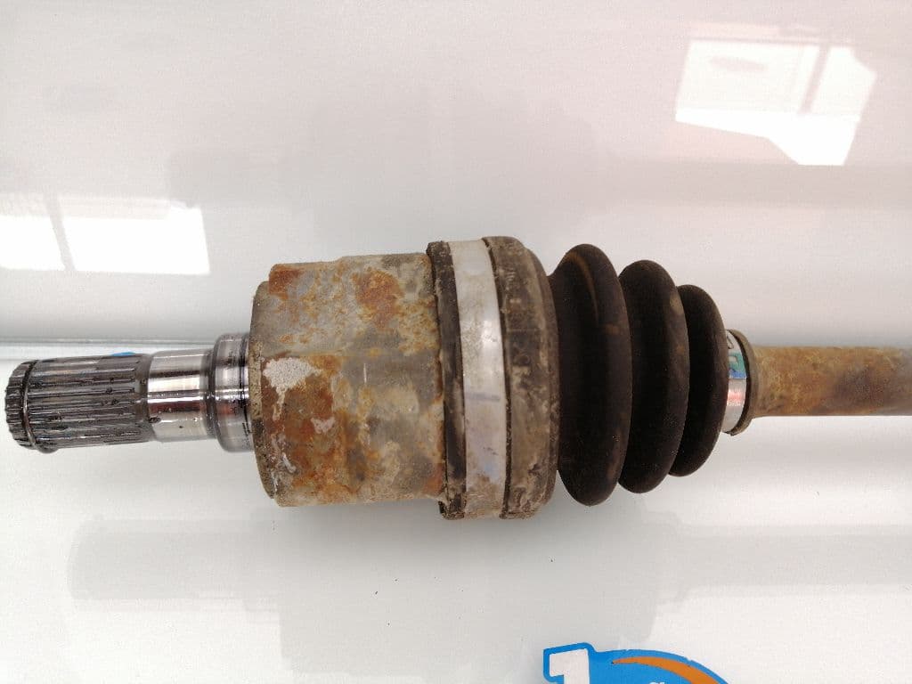Transmision delantera izquierda HYUNDAI I10 2