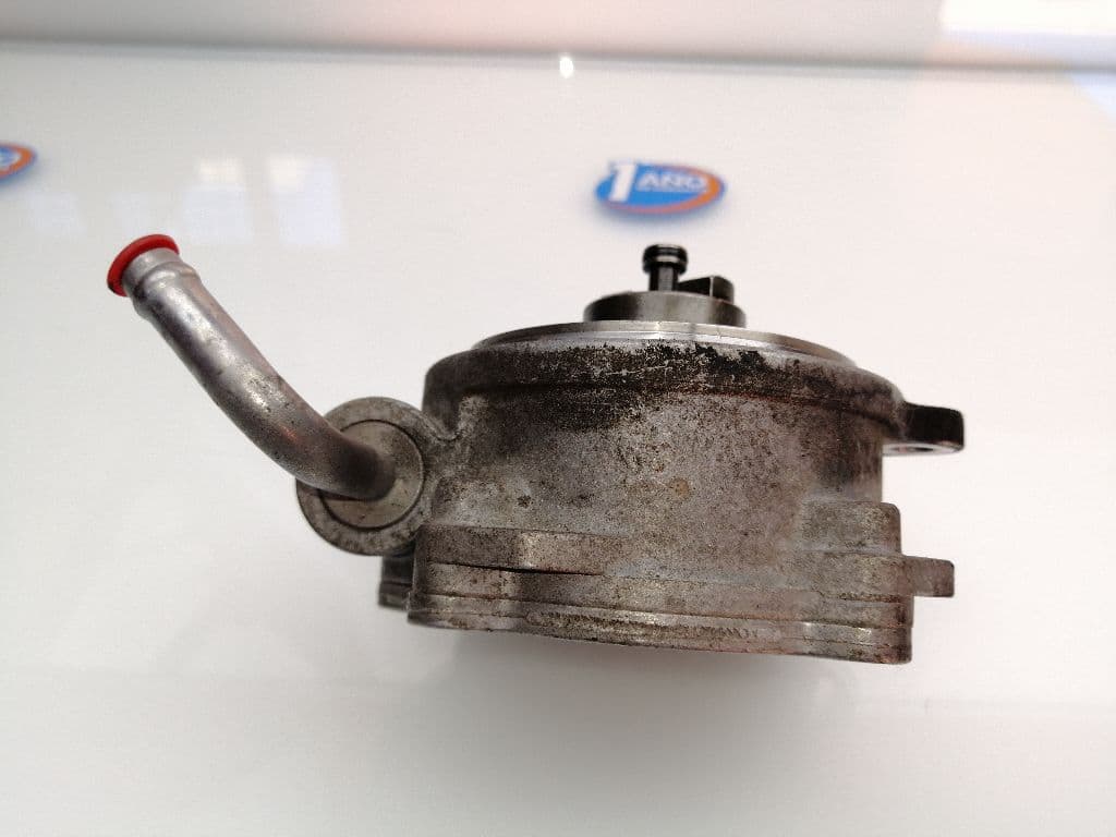 Depresor freno / bomba vacio TOYOTA YARIS 3