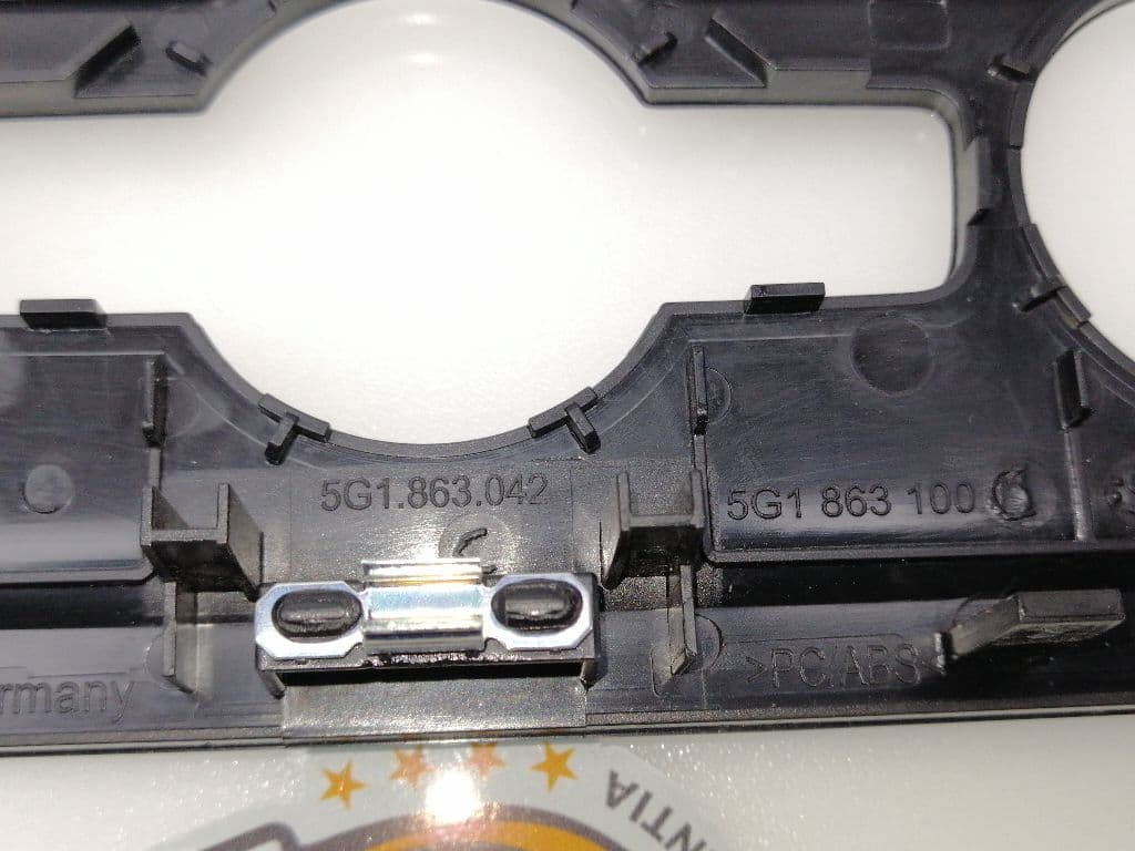 Plastico VOLKSWAGEN GOLF VII LIM. 2