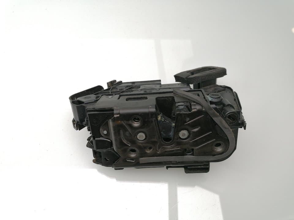 Cerradura puerta trasera derecha VOLKSWAGEN GOLF VII LIM.