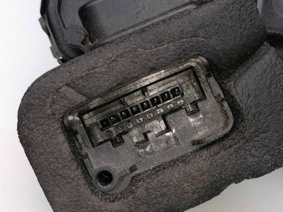 Cerradura puerta trasera derecha VOLKSWAGEN GOLF VII LIM. 2