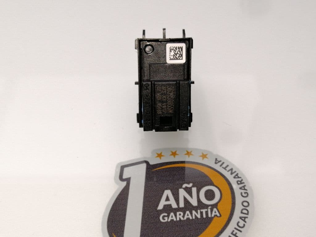 Mando elevalunas trasero derecho VOLKSWAGEN GOLF VII LIM. 3