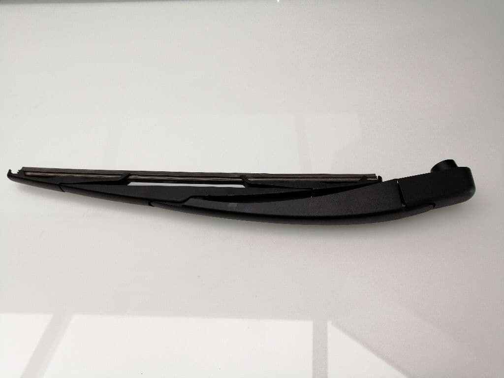 Brazo limpia trasero DACIA DUSTER 3