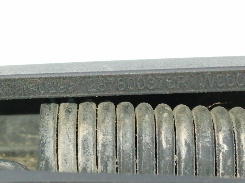 Brazo limpia trasero DACIA DUSTER 2