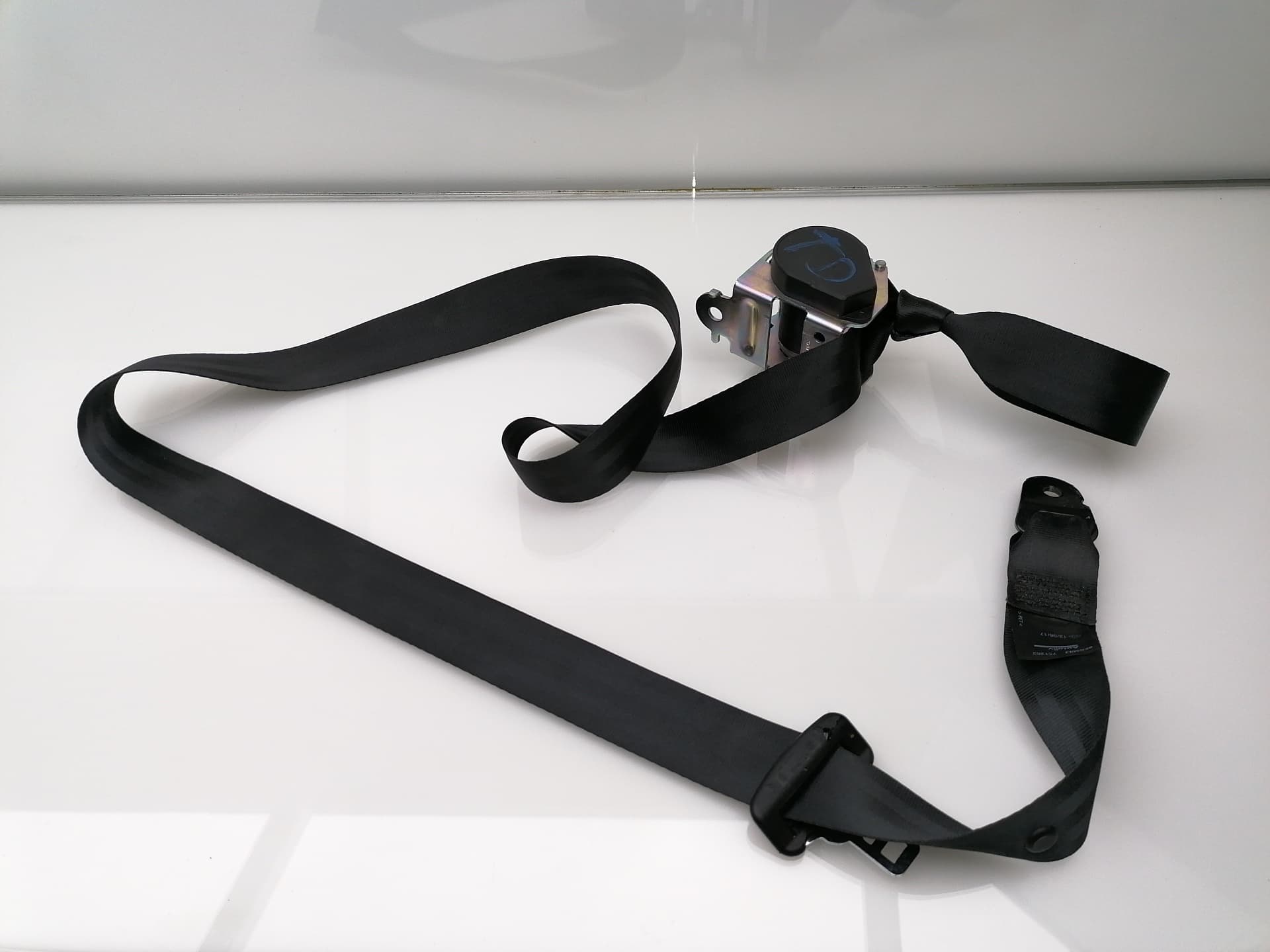 Cinturon seguridad trasero derecho DACIA DUSTER