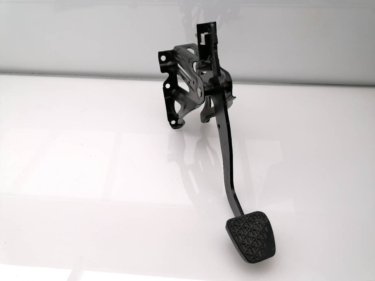 Pedal freno VOLKSWAGEN CRAFTER