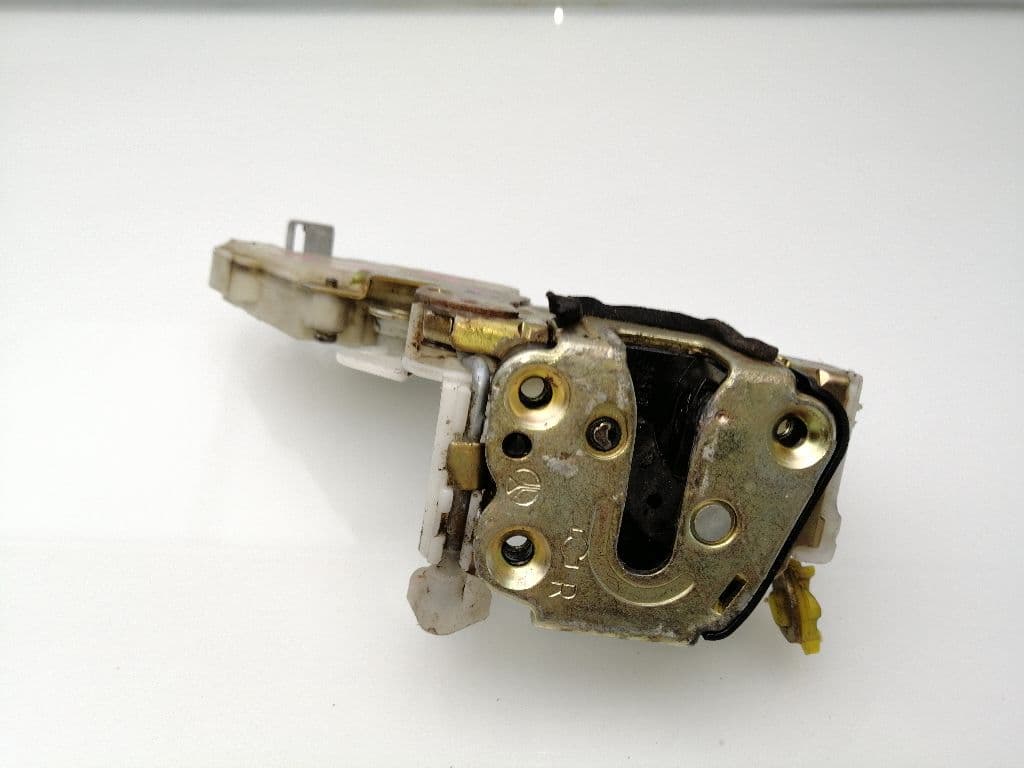 Cerradura puerta delantera derecha NISSAN TERRANO/TERRANO.II (R20)
