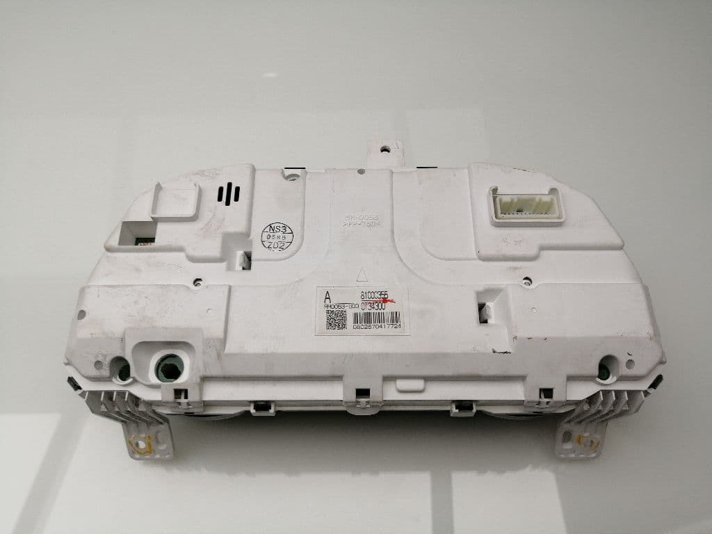 Cuadro instrumentos MITSUBISHI ASX (GA0W) 3