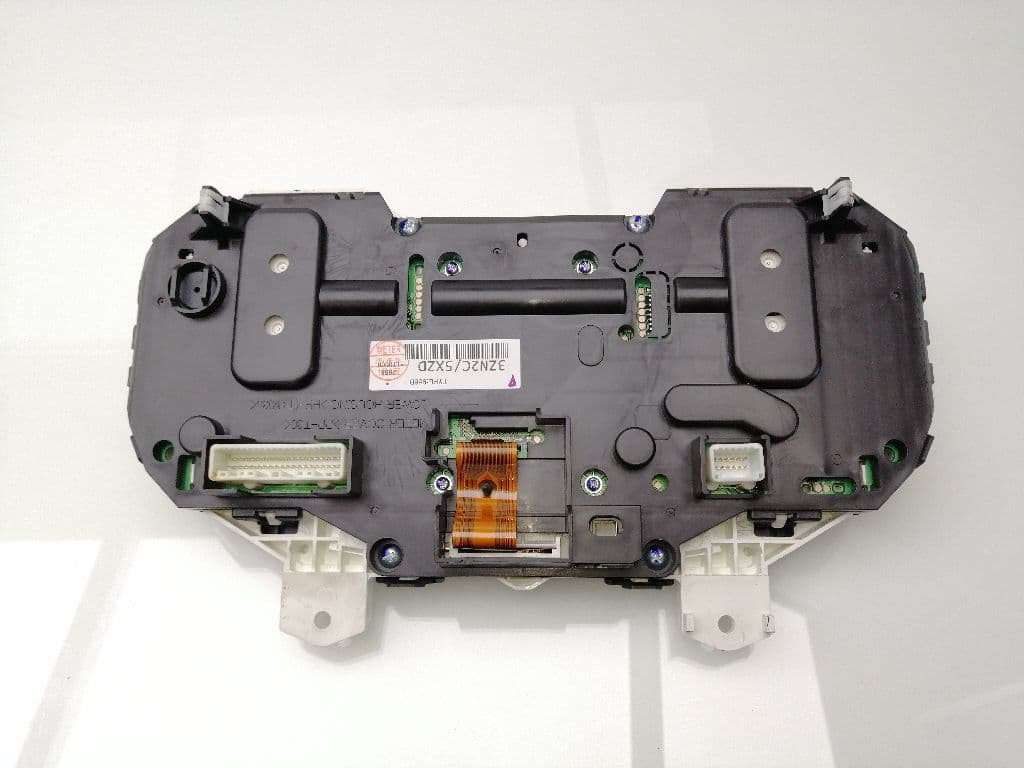 Cuadro instrumentos NISSAN PULSAR (C13) 3