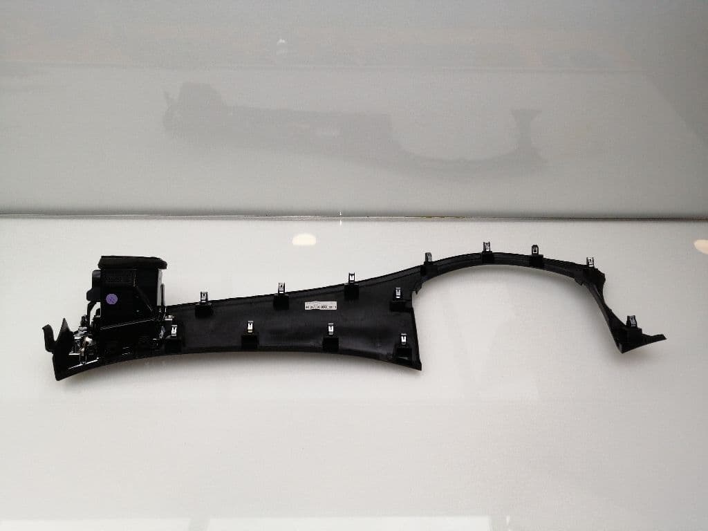 Plastico NISSAN PULSAR (C13) 3