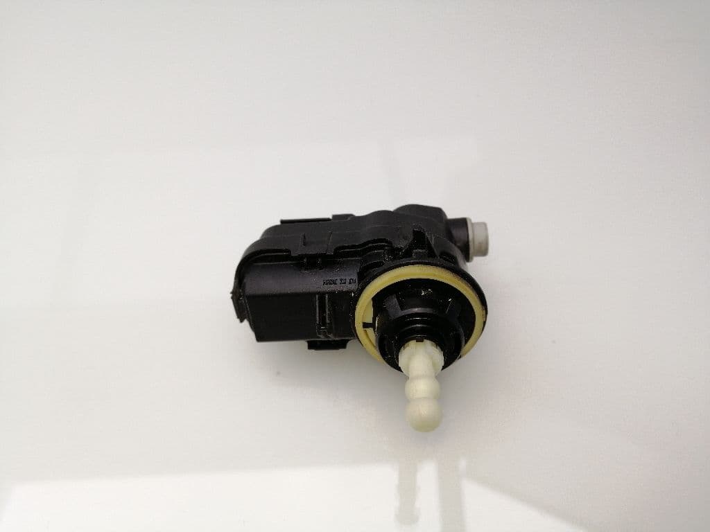 Recambio NISSAN PULSAR (C13) ref. 700C0005 3