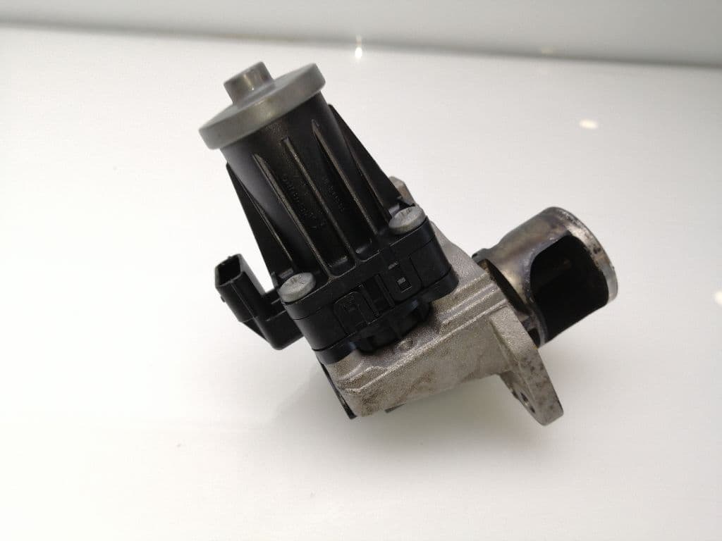 Valvula egr NISSAN PULSAR (C13)
