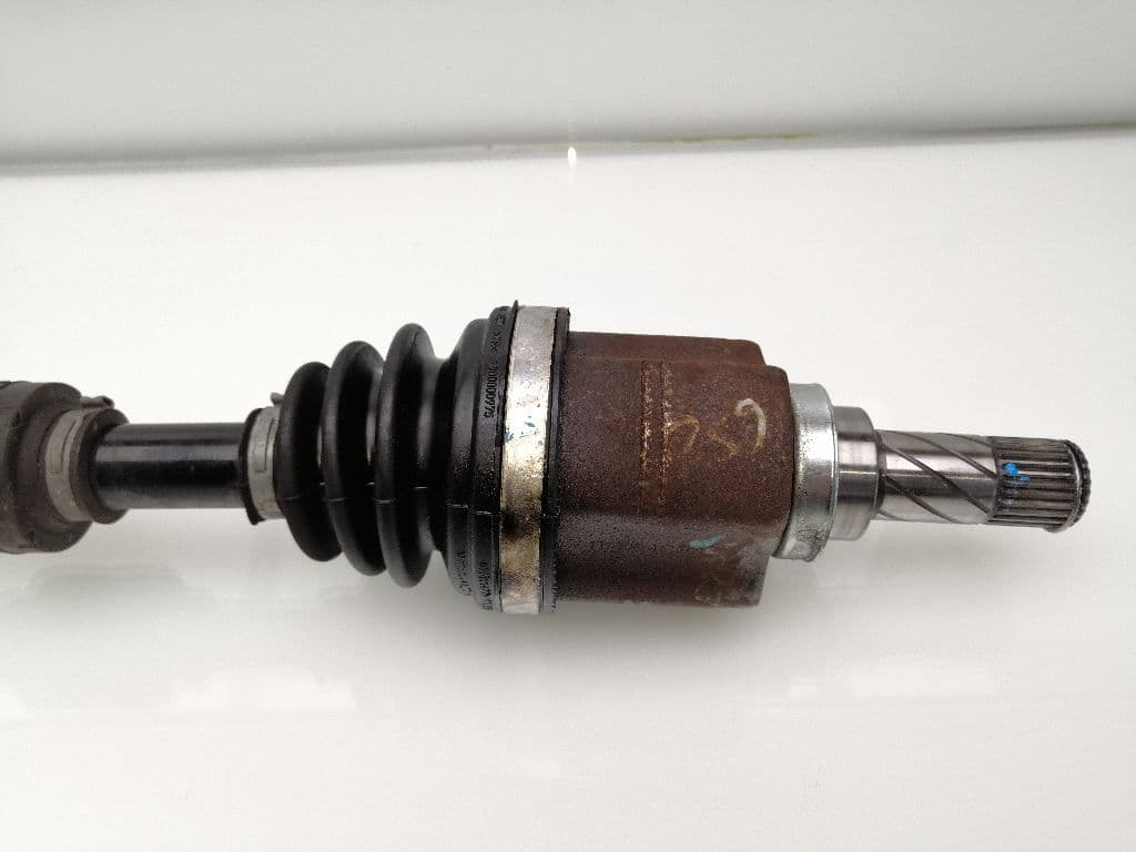 Transmision delantera izquierda NISSAN PULSAR (C13) 4