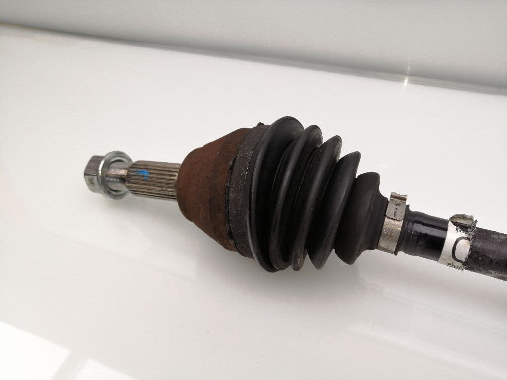 Transmision delantera izquierda NISSAN PULSAR (C13) 3