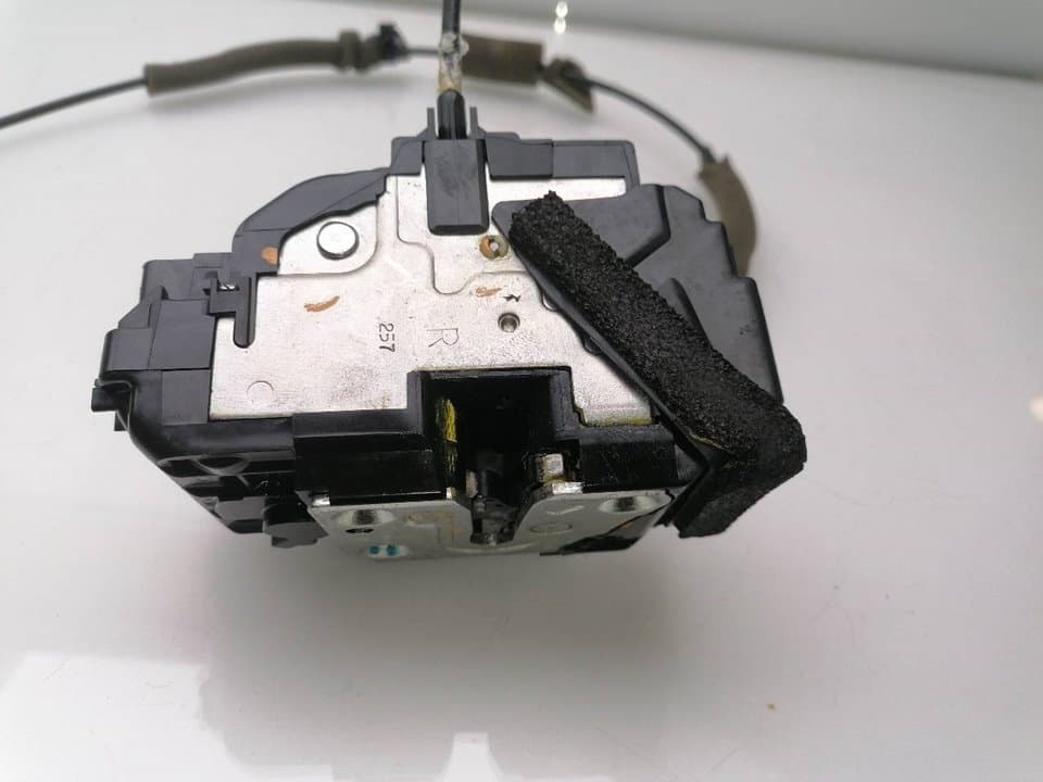 Cerradura puerta delantera derecha NISSAN PULSAR (C13) 3