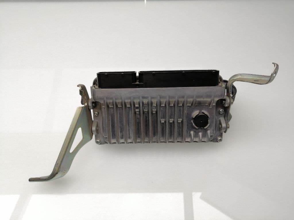 Centralita motor uce TOYOTA AURIS