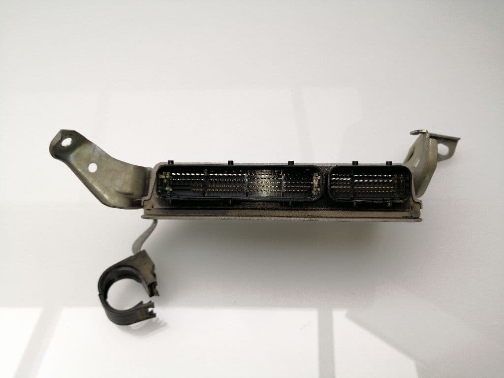 Centralita motor uce TOYOTA AURIS 4