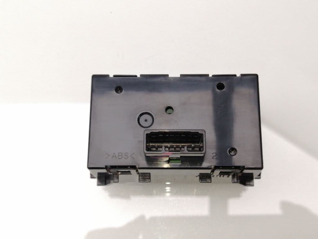 Pantalla multifuncion TOYOTA AURIS 4