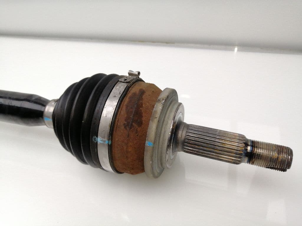 Transmision delantera derecha TOYOTA AURIS 2