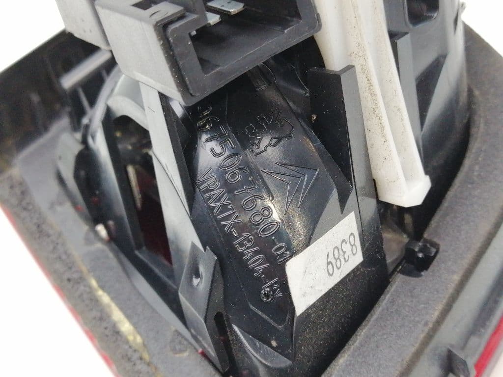 Piloto trasero derecho CITROEN C5 BERLINA 4