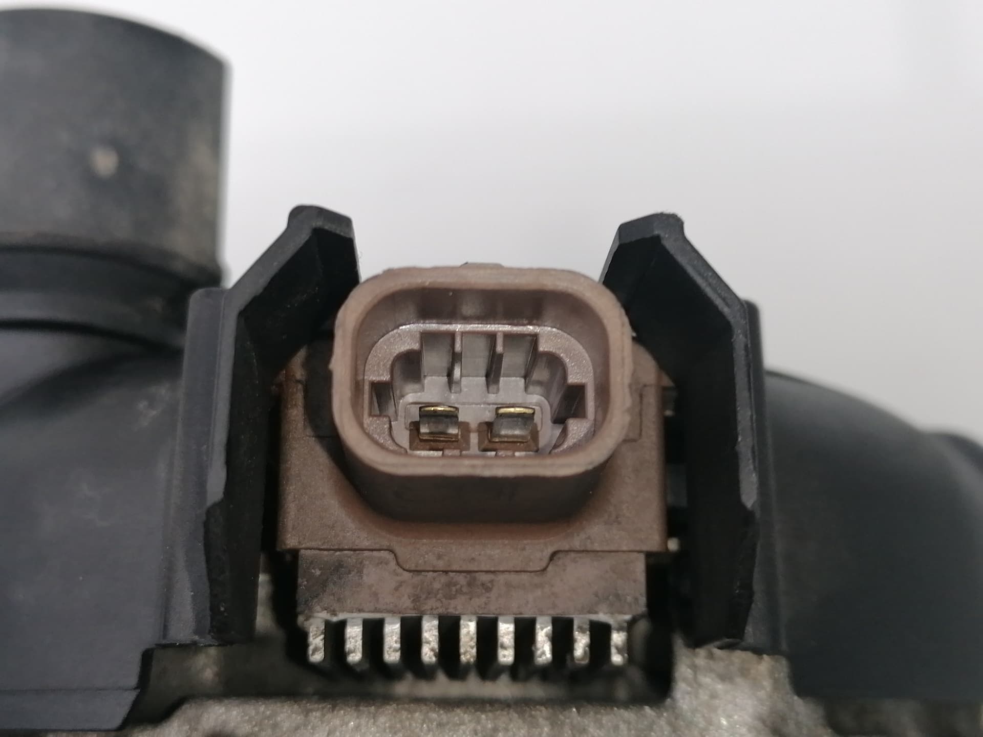 Alternador OPEL CORSA E 2
