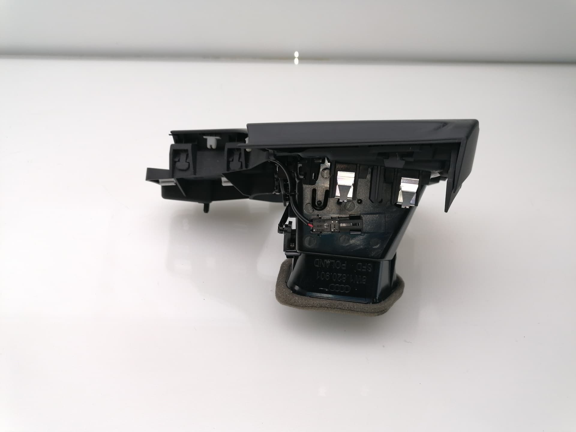Plastico AUDI A4 AVANT (8W5) 4
