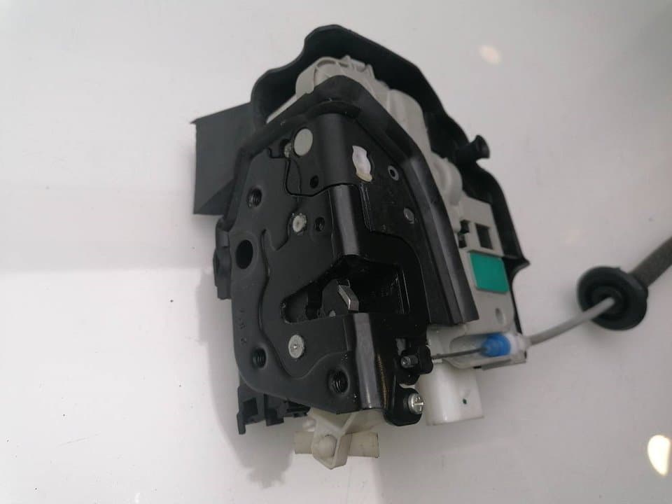 Cerradura puerta delantera izquierda AUDI A4 AVANT (8W5) 2