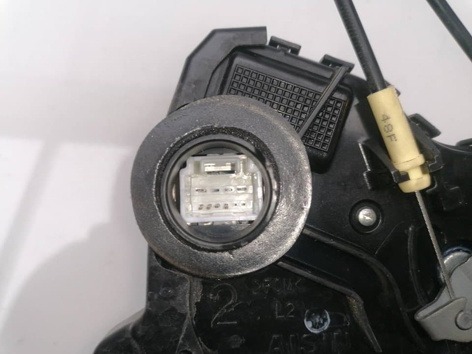 Cerradura puerta delantera izquierda TOYOTA RAV 4 (A3) 3