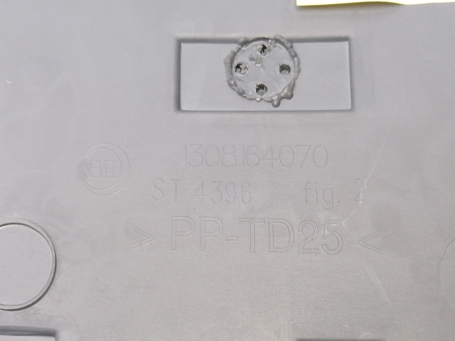 Plastico PEUGEOT BOXER CAJA ABIERTA (BAT 2