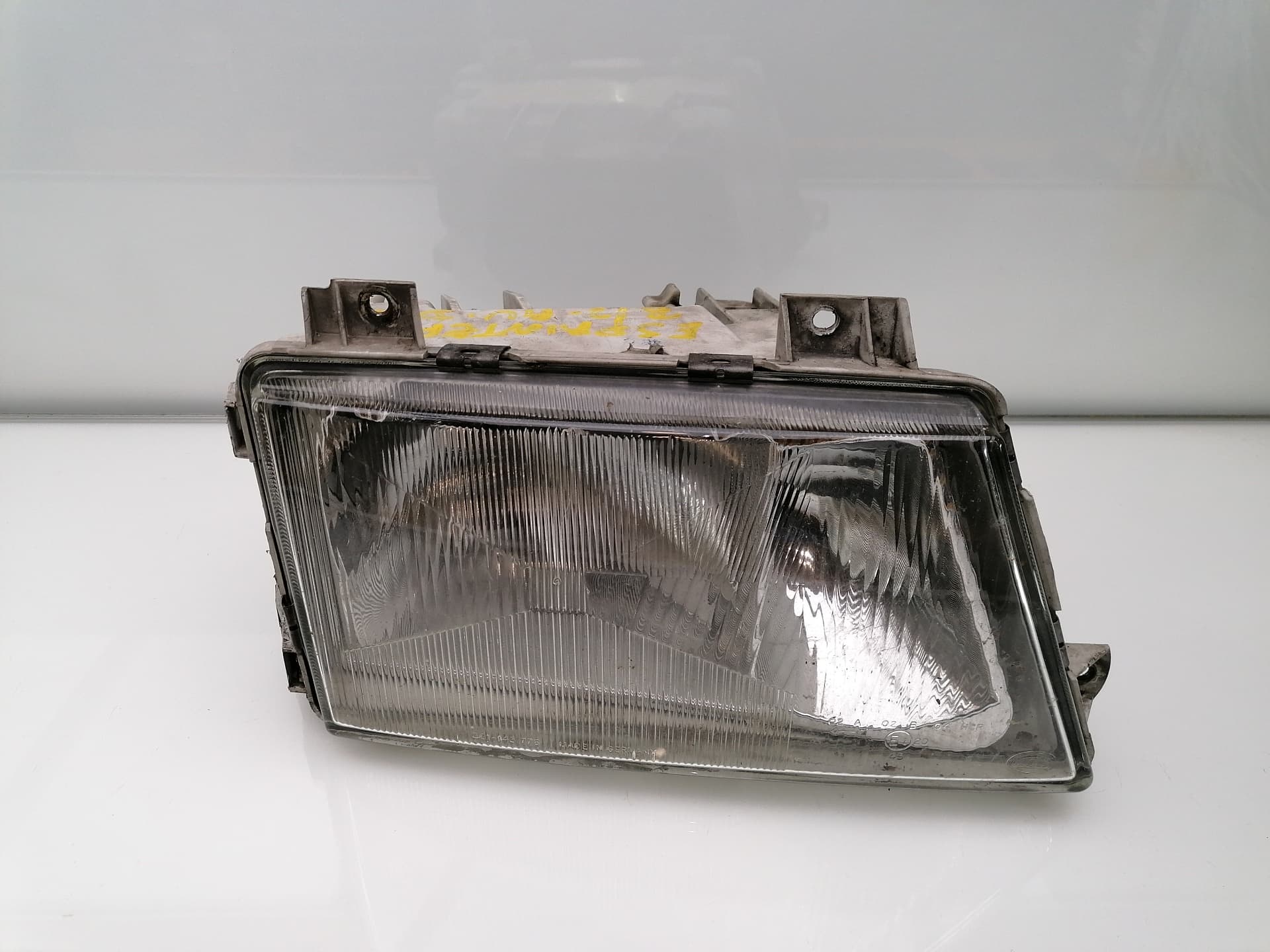 Faro derecho MERCEDES-BENZ SPRINTER (W901,W904) CAJA CERR.