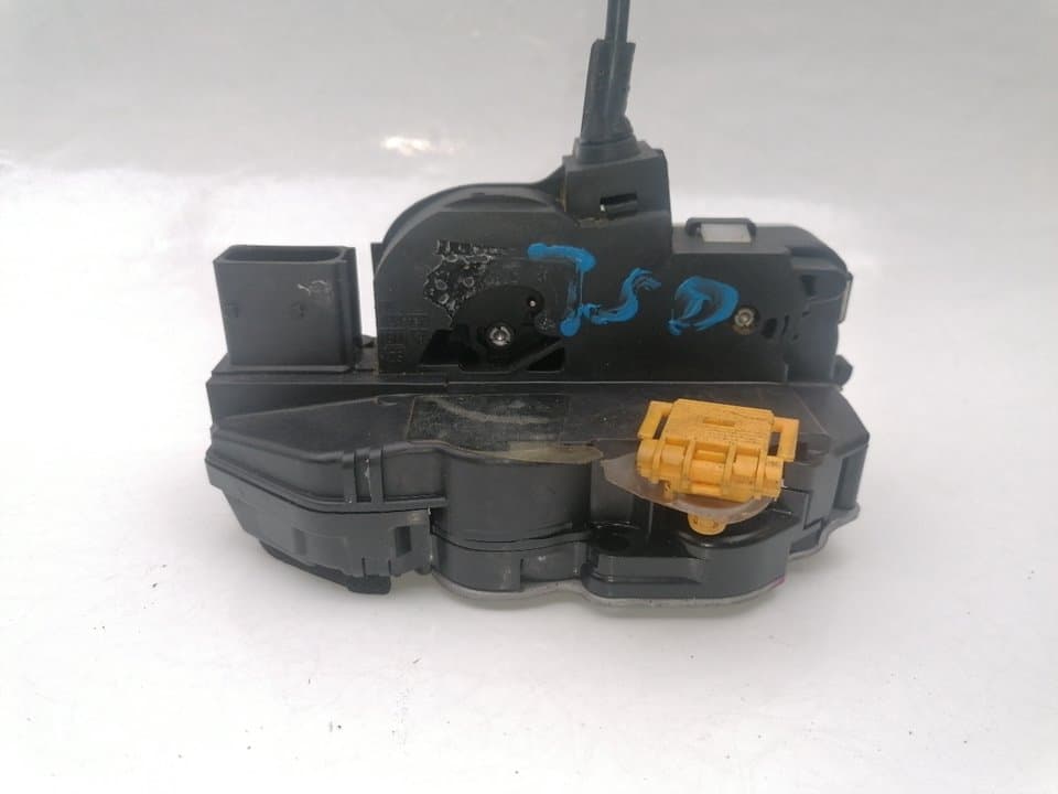 Cerradura puerta trasera derecha OPEL ASTRA J LIM. 4