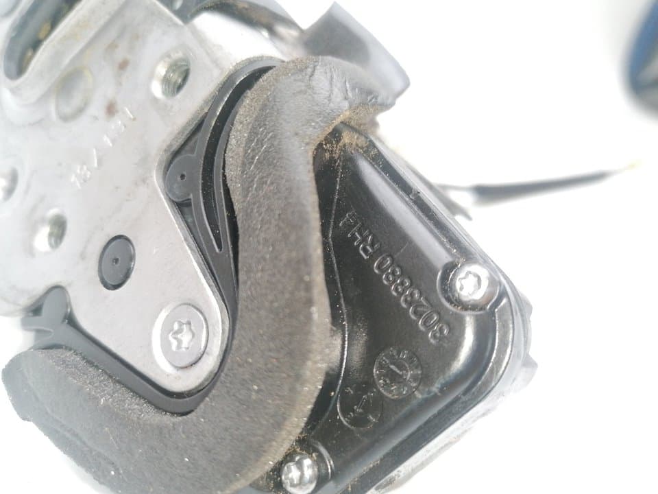 Cerradura puerta trasera derecha OPEL ASTRA J LIM. 2