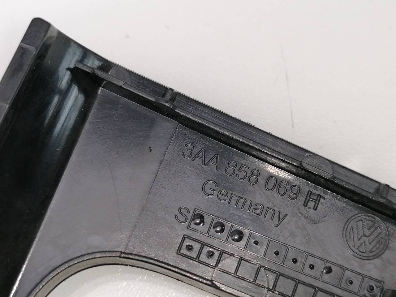 Plastico VOLKSWAGEN PASSAT (321/23/27/31) 2