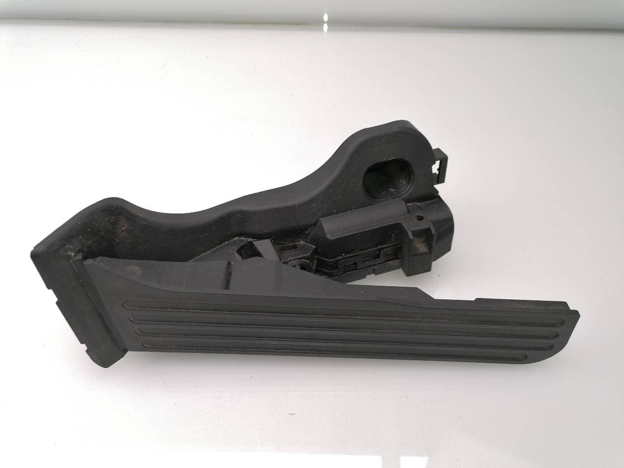 Pedal acelerador VOLKSWAGEN PASSAT (321/23/27/31)
