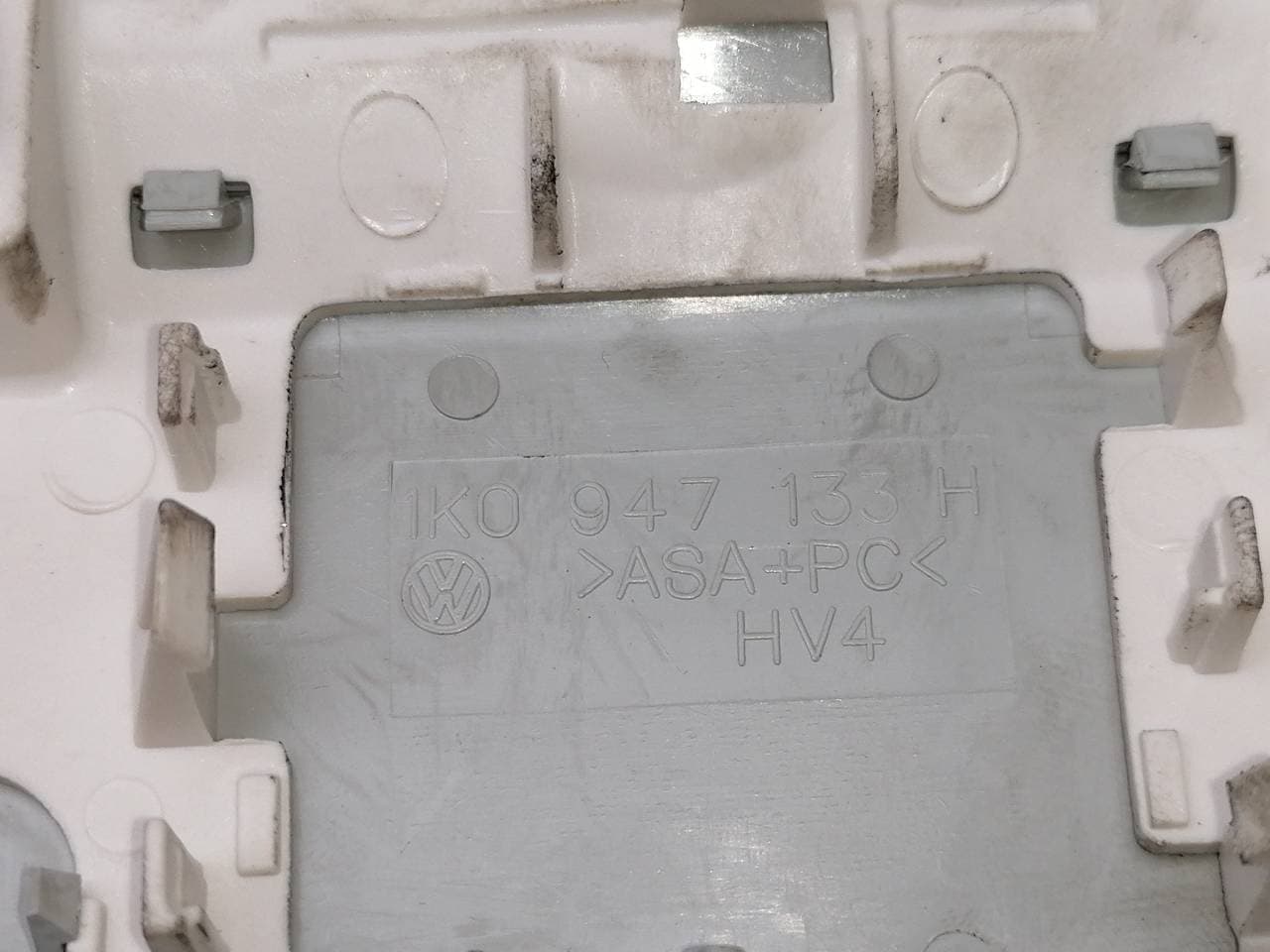 Luz interior VOLKSWAGEN PASSAT (321/23/27/31) 2