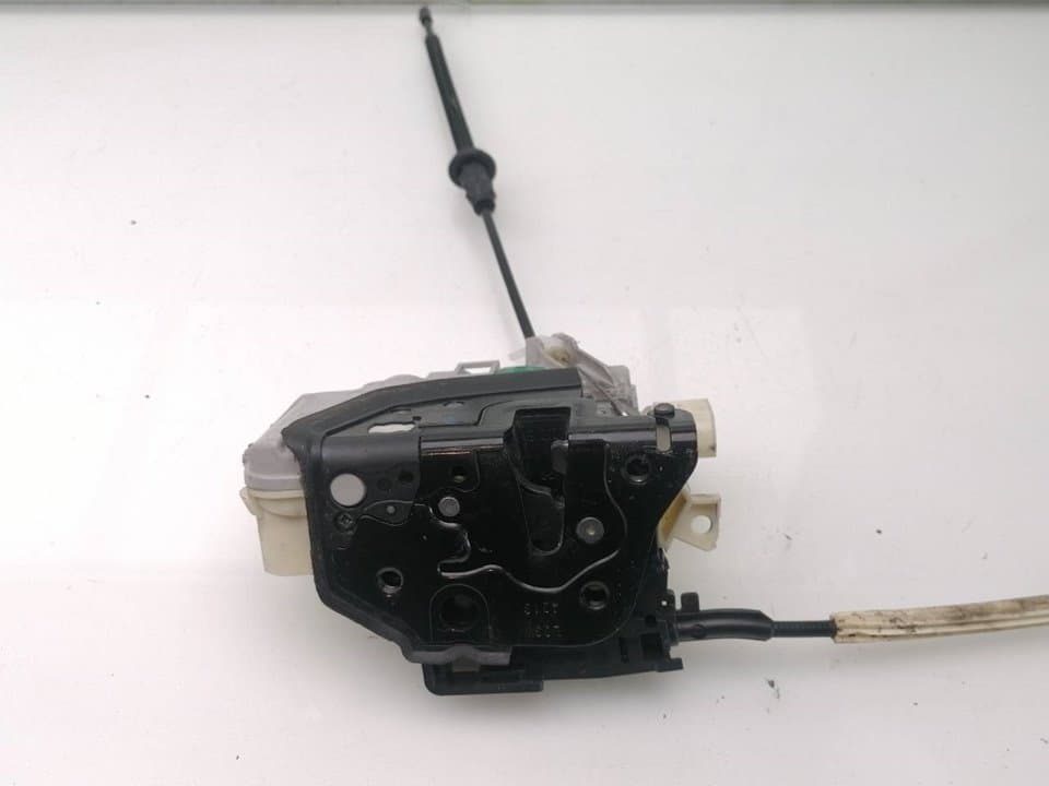 Cerradura puerta delantera izquierda VOLKSWAGEN PASSAT (321/23/27/31) 3